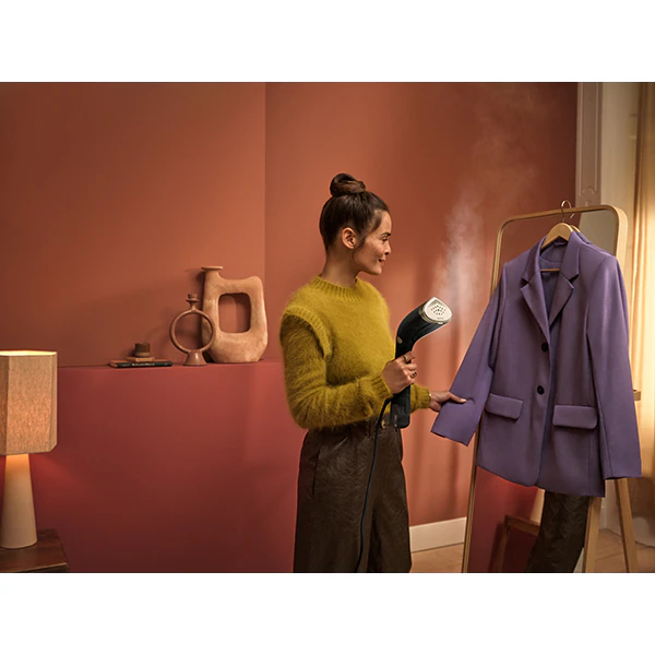 Fier de călcat vertical Philips STH7050/30 Seria 7000 - cel mai bun fier de călcat vertical 2025 Fier de călcat vertical Philips STH7050/30 Seria 7000 - cel mai bun fier de călcat vertical 2025