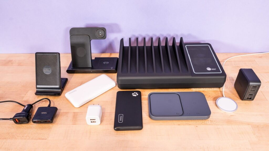 Incarcator wireless modern cu telefon în încărcare