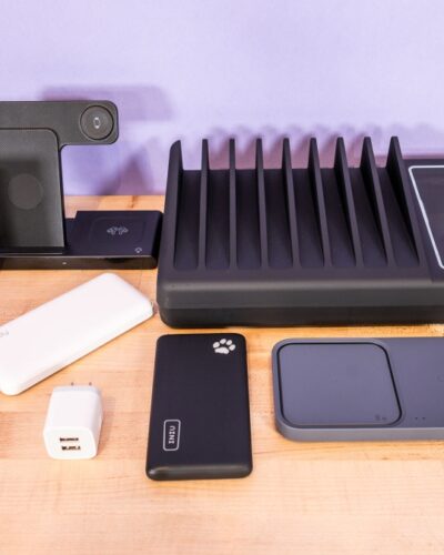 Incarcator wireless modern cu telefon în încărcare